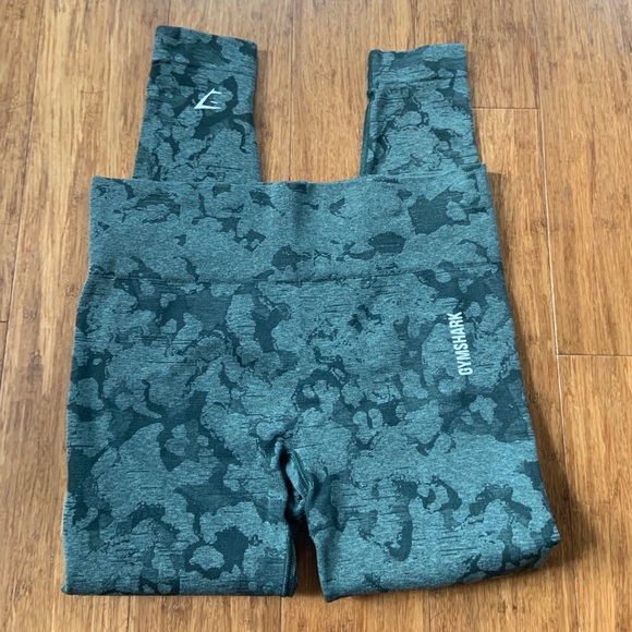 Green adapt camo gymshark leggings - Picture 2 of 7